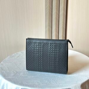 bottega veneta pouch