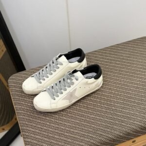 GOLDEN GOOSE Men Shoes