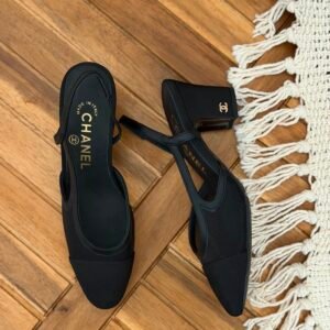 CHANEL heels