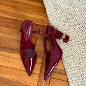 CHANEL heels