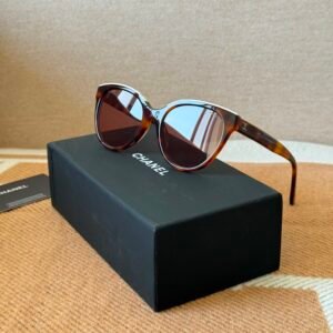 CHANEL Sunglasses