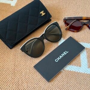 CHANEL Sunglasses