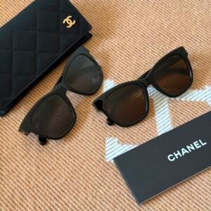 CHANEL Sunglasses
