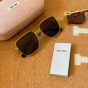 MIU MIU Sunglasses