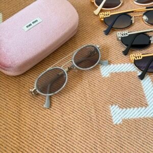 MIU MIU Sunglasses