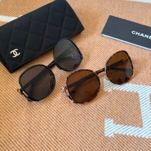 CHANEL Sunglasses
