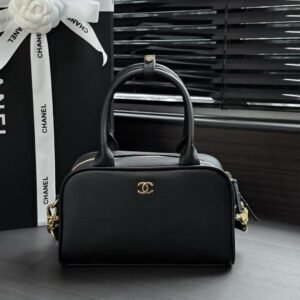 CHANEL Women Bags