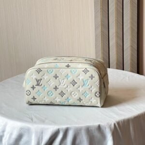 Louis Vuitton Wash bag
