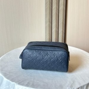 Louis Vuitton Wash bag