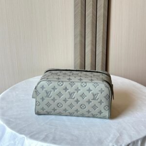 Louis Vuitton Wash bag